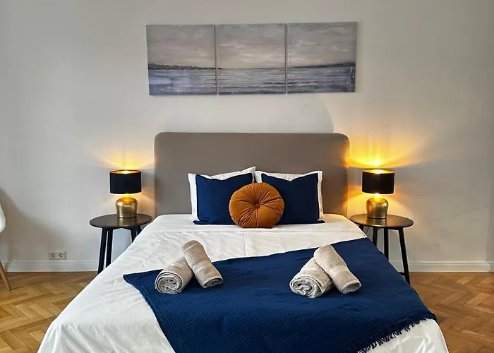 Luxury 3 Bedroom Near Schoenbrunn Palace Апартаменти *