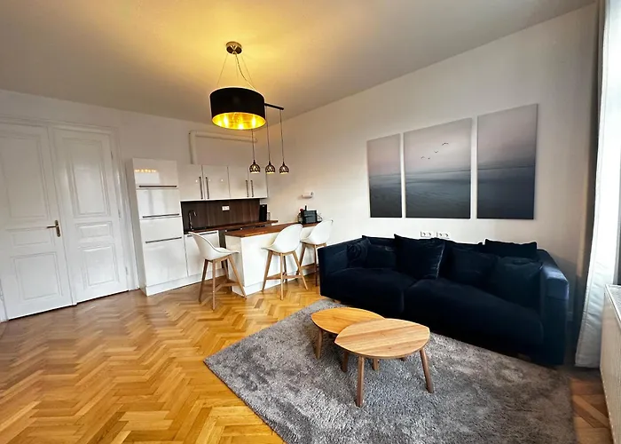 Luxury 3 Bedroom Near Schoenbrunn Palace Відень