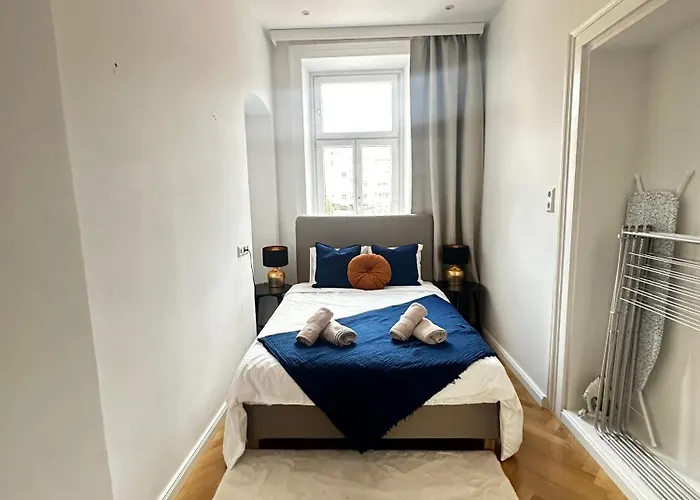 Luxury 3 Bedroom Near Schoenbrunn Palace * Відень