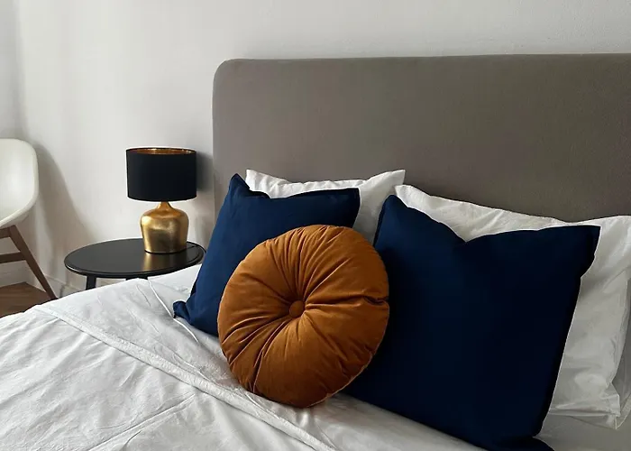Luxury 3 Bedroom Near Schoenbrunn Palace Апартаменти *